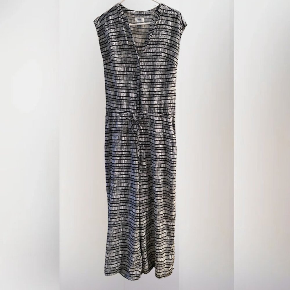Old Navy | Black & White Print | Sleeveless Jumpsuit | Small Tall